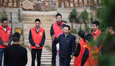 两会季丨围绕墟落振兴和配合富足，，，，，张天任代表提交这些建议